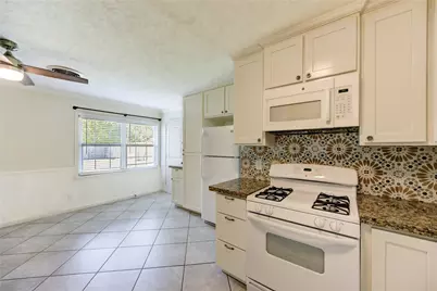 5317 Crestmont Street, Baytown, TX 77521 - Photo 16