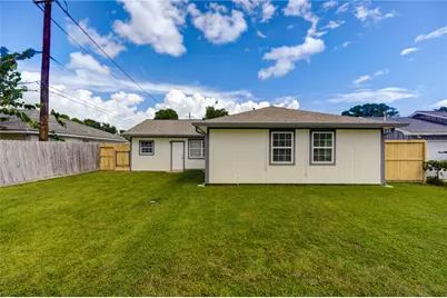 5317 Crestmont Street, Baytown, TX 77521 - Photo 38