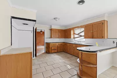 600 E Whitney Street, Houston, TX 77022 - Photo 10