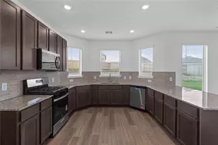 22503 Royal Pecan Dr, Tomball, TX 77377 - Photo 10