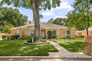 17407 Loring Ln, Spring, TX 77388 - Photo 2