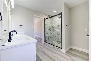 1831 Courtside Pl Dr, Missouri City, TX 77489 - Photo 26