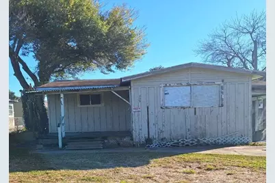 429 17th Avenue N, Texas City, TX 77590 - Photo 2