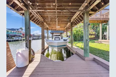 656 Warsaw Street, Bayou Vista, TX 77563 - Photo 28