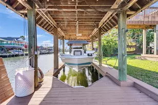 656 Warsaw St, Bayou Vista, TX 77563 - Photo 28