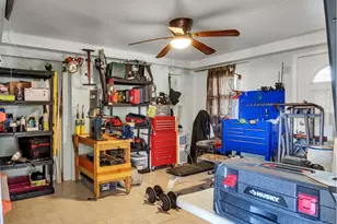 656 Warsaw St, Bayou Vista, TX 77563 - Photo 18