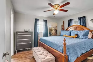 656 Warsaw St, Bayou Vista, TX 77563 - Photo 12