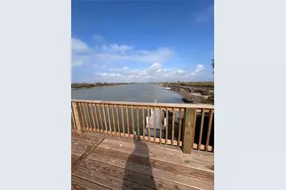 2284 Fm 2031 Beach Road, Bay City, TX 77414 - Photo 2