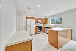 803 Island Meadow Ct, Houston, TX 77062 - Photo 24