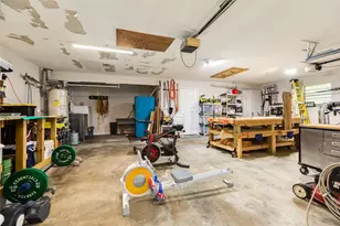 2700 E Palm Circle, Galveston, TX 77551 - Photo 32