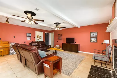 2700 E Palm Circle, Galveston, TX 77551 - Photo 14