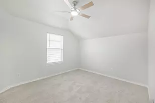 10914 Crestwood Point Cir, Cypress, TX 77433 - Photo 24