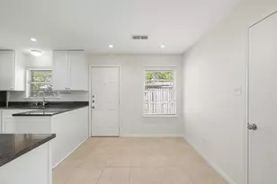 3331 Arbor St, Houston, TX 77004 - Photo 14