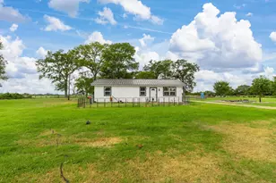 28060 Walker Rd, Hempstead, TX 77445 - Photo 1