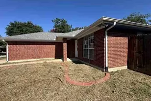 5554 Northfield Dr, Fort Worth, TX 76179 - Photo 2