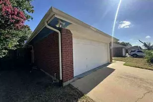 5554 Northfield Dr, Fort Worth, TX 76179 - Photo 4