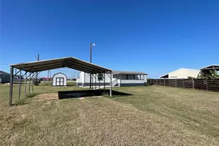 4 Squid Ln, Palacios, TX 77465 - Photo 2