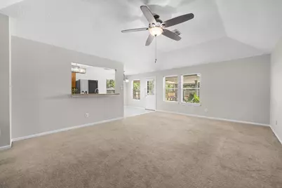 5919 Santa Fe Circle, Dickinson, TX 77539 - Photo 10