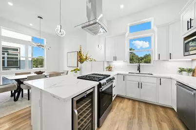 1913 Hoskins Drive #D, Houston, TX 77080 - Photo 2