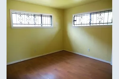 8110 Livingston, Houston, TX 77051 - Photo 8