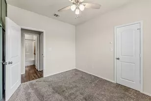 210 Doe Run Dr, Huntsville, TX 77320 - Photo 22