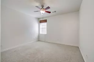 7814 Heron Lakes Dr, Houston, TX 77064 - Photo 38