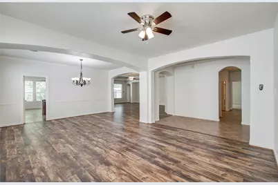 7814 Heron Lakes Drive, Houston, TX 77064 - Photo 12
