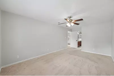9613 Westview Drive, Houston, TX 77055 - Photo 14
