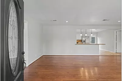 9613 Westview Drive, Houston, TX 77055 - Photo 8