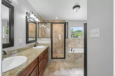 9613 Westview Drive, Houston, TX 77055 - Photo 16