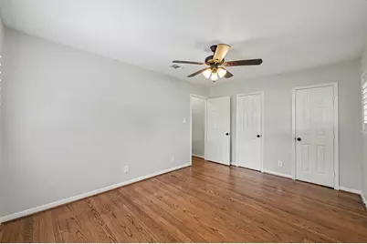 9613 Westview Drive, Houston, TX 77055 - Photo 18