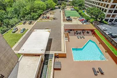 49 Briar Hollow Lane #203, Houston, TX 77027 - Photo 40