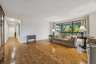 49 Briar Hollow Lane #203, Houston, TX 77027 - Photo 10