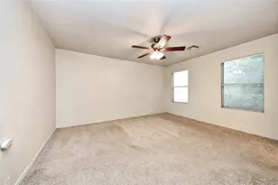 915 Grand Plains Dr, Houston, TX 77090 - Photo 30