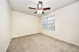 915 Grand Plains Dr, Houston, TX 77090 - Photo 20