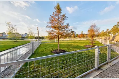 2718 Maxroy Street, Houston, TX 77007 - Photo 8