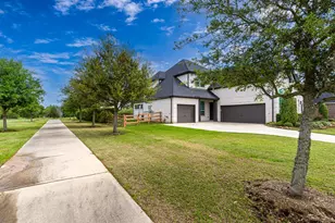 29726 Hay Field Ln, Fulshear, TX 77406 - Photo 4