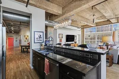 204 Travis Street #4E, Houston, TX 77002 - Photo 8