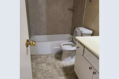 14389 Misty Meadow Lane, Houston, TX 77079 - Photo 16