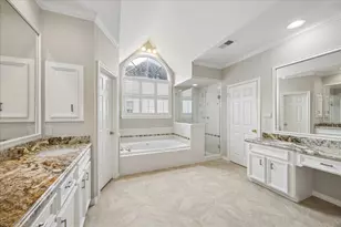 2211 Augusta Dr, Houston, TX 77057 - Photo 12