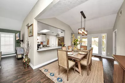 2003 Edinburg Avenue, League City, TX 77573 - Photo 4