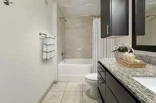 306 McGowen St, Houston, TX 77006 - Photo 4