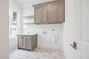 7 Wentworth Gate Path, Houston, TX 77027 - Photo 36