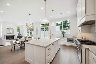 7 Wentworth Gate Path, Houston, TX 77027 - Photo 18