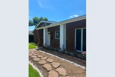 2911 Linkwood Drive, Houston, TX 77025 - Photo 2