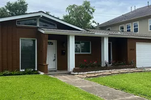 2911 Linkwood Dr, Houston, TX 77025 - Photo 1