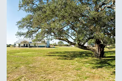 1100 Calhoun Road, Eagle Lake, TX 77434 - Photo 1