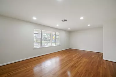 10306 Eddystone Drive, Houston, TX 77043 - Photo 4