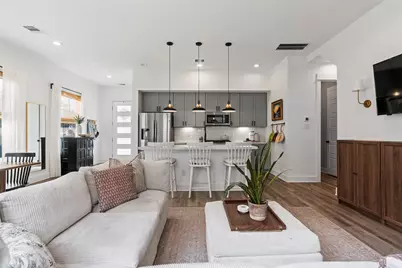 5202 Pinemont Creek Lane, Houston, TX 77018 - Photo 4