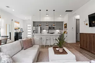 5202 Pinemont Creek Ln, Houston, TX 77018 - Photo 4